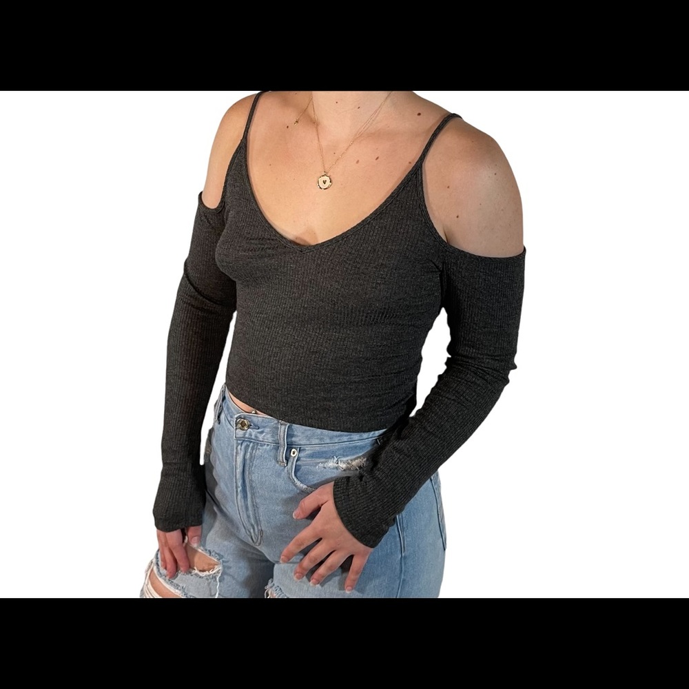 Women’s grey cropped long sleeve